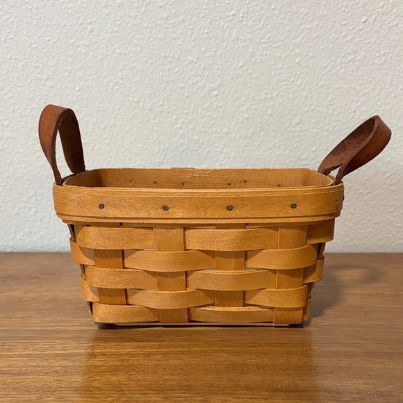 Longaberger Other - Longaberger Tea Basket with two protectors, product tag, and optional liner